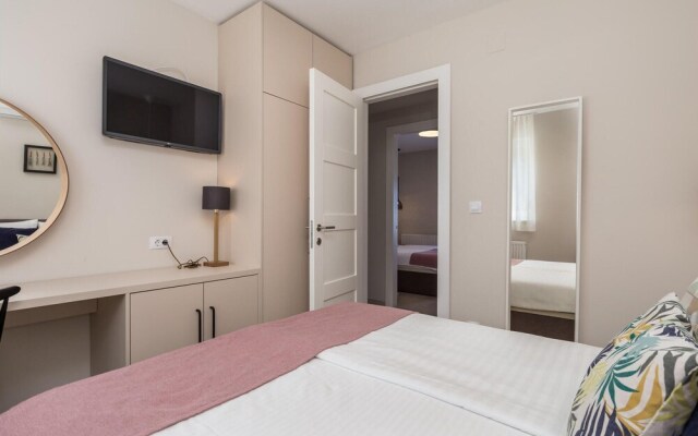 Amazing Home in Polje With Wifi and 5 Bedrooms