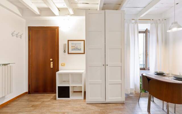 JOIVY Beautiful Studio For 2 Near Sempione Park
