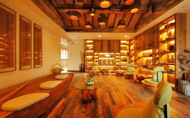 Jiaxing Zitaoxuan Inn