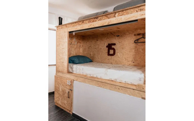 Deck Lodge - Hostel