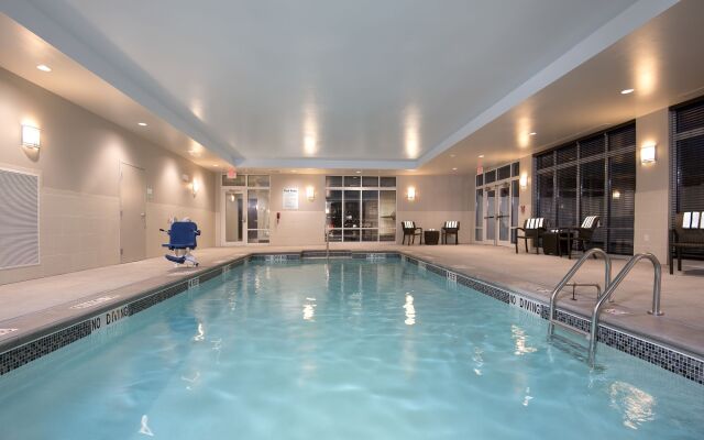 Holiday Inn Indianapolis Airport by IHG