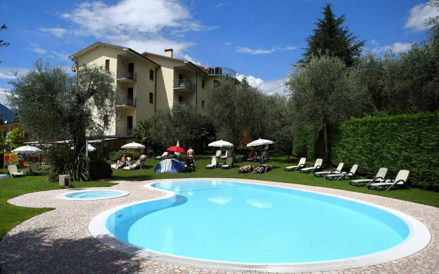 Eco Hotel Benacus
