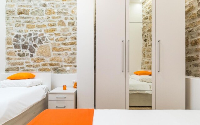 Nice Apartment in Kastel Sucurac With Wifi and 2 Bedrooms