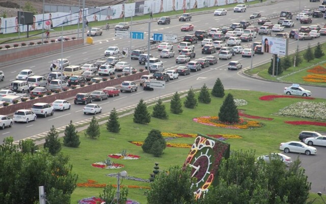 Apple City Apartments Samal