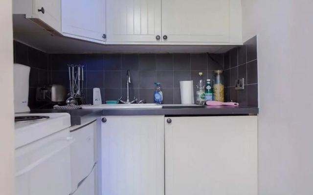 1 Bedroom Flat On St Stephen Street