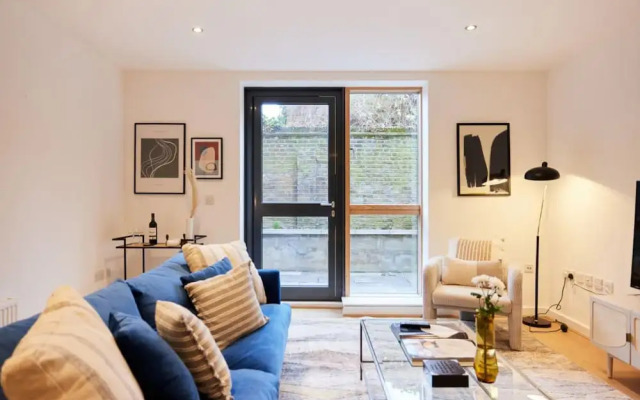 The Putney Escape - Trendy 2bdr Flat With Terrace + Parking