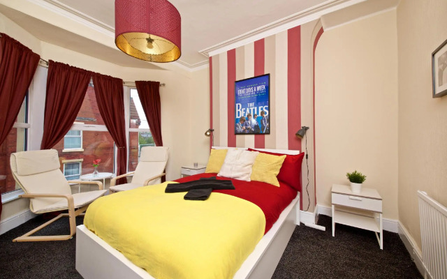 Liverpool City Stays The Beatles Theme House Penny Lane