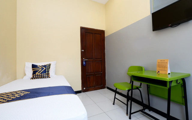 Super OYO 2209 Solo Point Guest House Syariah