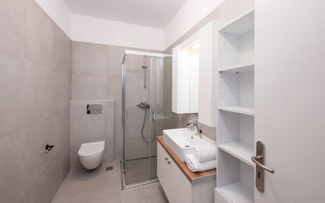 Hosting Moments Semi Basement Apartment