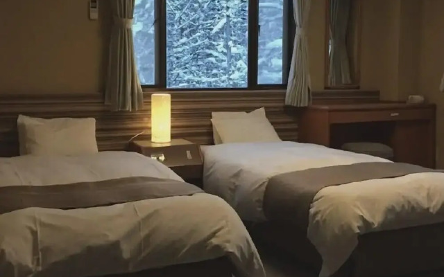 Hakuba Landmark Iwatake Lodge