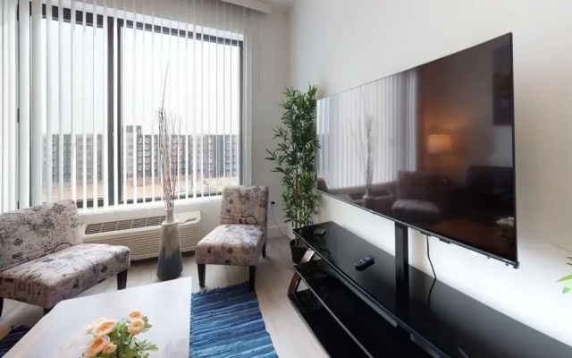 Luxury 2BR 30 Mins to Manhattan Evonify