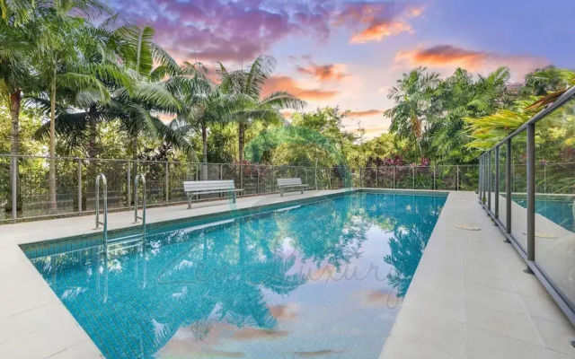 Zen Ocean Charm 3BR Luxury W Front Apt Pool BBQ