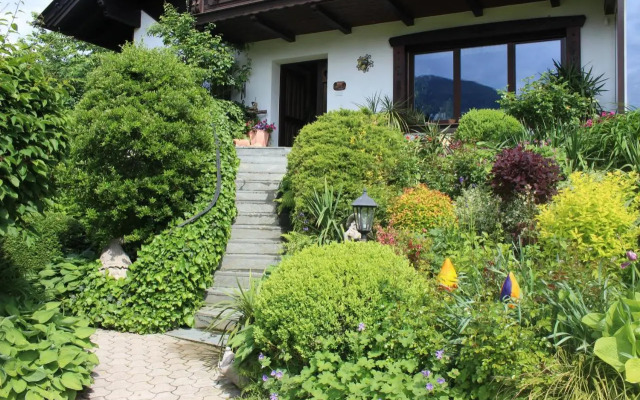 Blumenpension Strauss - Ferienwohnungen