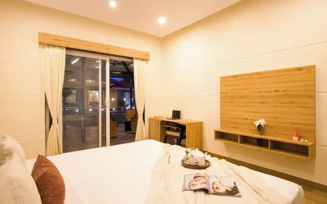 Alaya Stays 5BHK Roohmon's Farm Pvt Pool