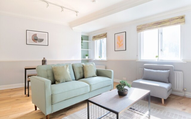 The Bermondsey Collection
