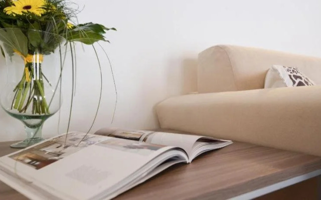 Polpenazze Halldis Apartments