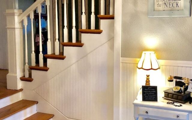 Edgewood Bed & Breakfast