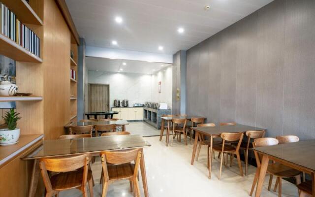 VX Hotel Hangzhou Banshan