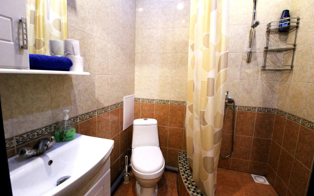 Апартаменты на проспекте Королева 7