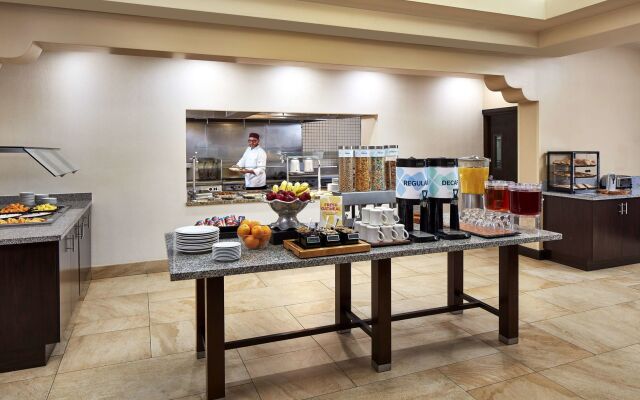 Hilton Garden Inn Valencia Six Flags