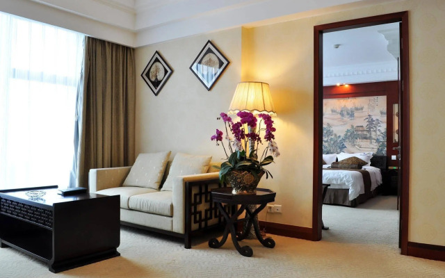 Palace International Hotel