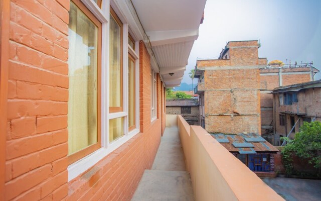 OYO 299 Hotel Sweet Home