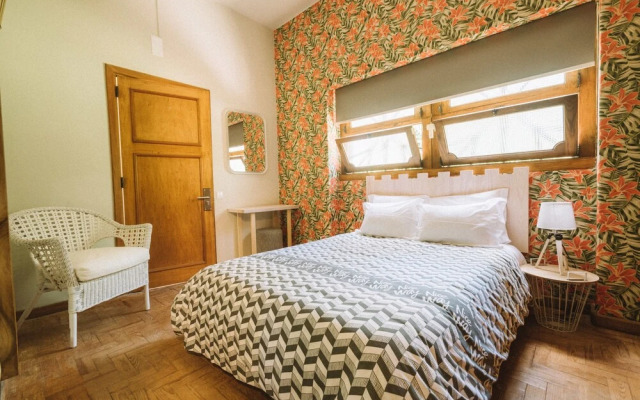 Nice Way Cascais & SurfCamp