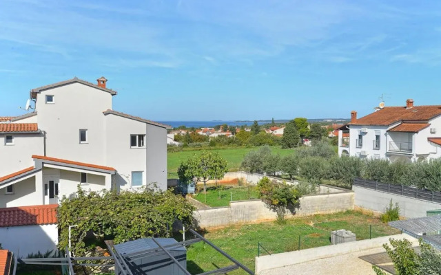 Spacious Apartment in Peroj With Terrace