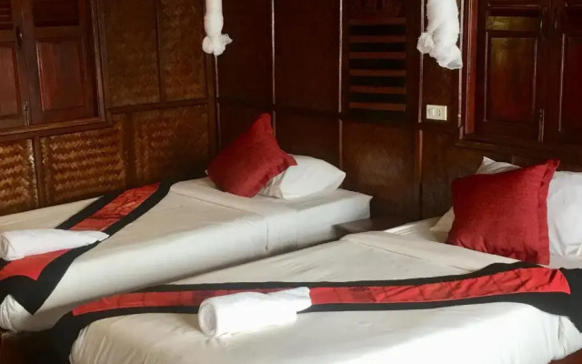 Mekong Riverside Lodge
