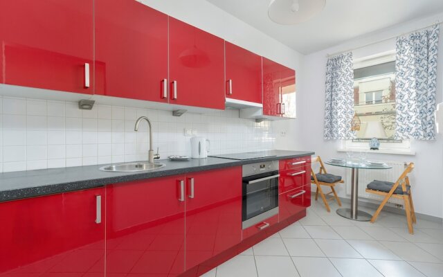Studio With Balcony Poznań by Renters