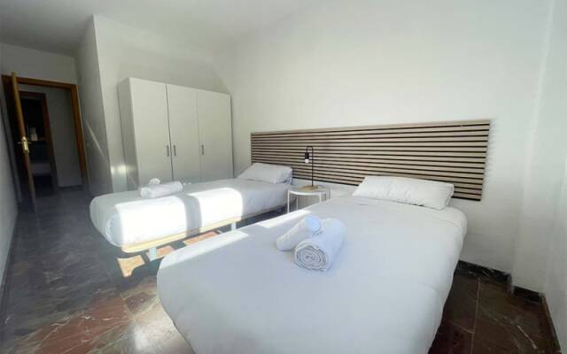 Apartamentos El Pilar 3000