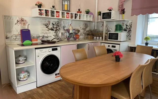 Capsule City Hotel