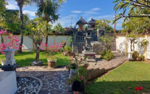 Villa Juliani Lovina Bali
