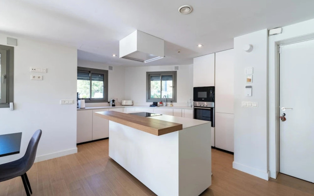 Inviting 3-bed House in Mijas