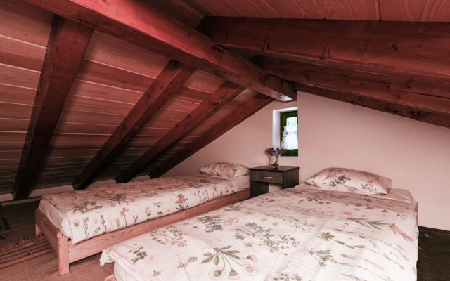 Traditional Stone House Bura - Nature Park Velebit