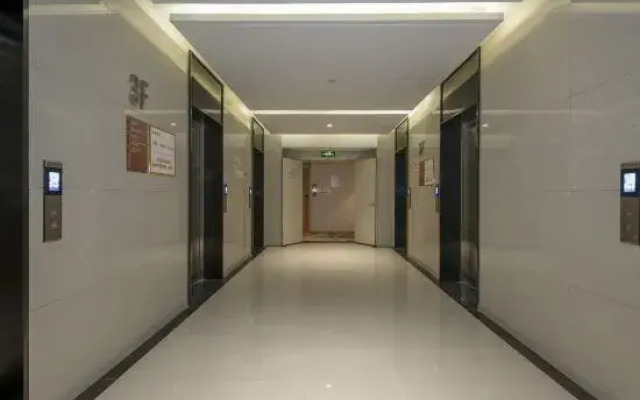 Vienna Hotel (Zhengzhou Hi-tech Wanda Zhengxuanhui Branch)