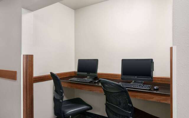 Travelodge by Wyndham McAlester