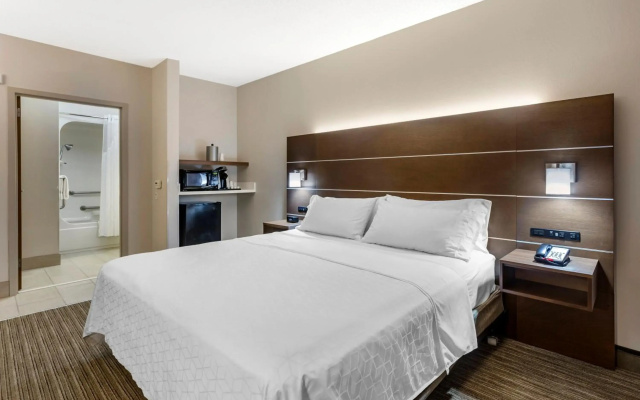 Holiday Inn Express Branson-Green Mountain Drive by IHG