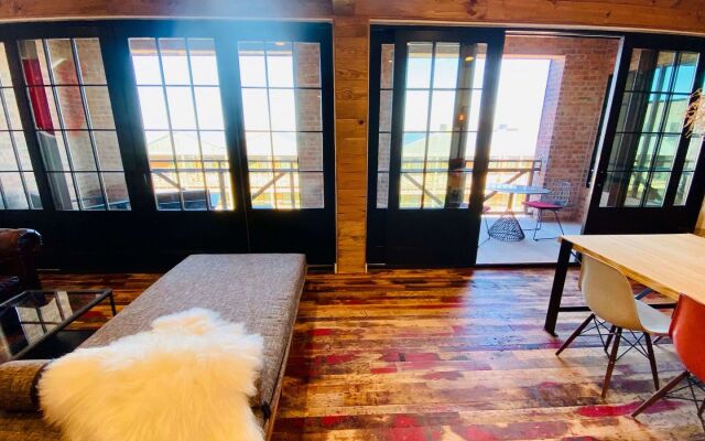 Cotton Court, by Valencia Hotel Collection