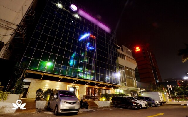 ZEN Rooms Duta Merlin