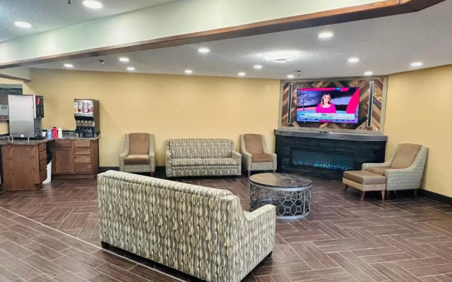 Howard Johnson West Fargo