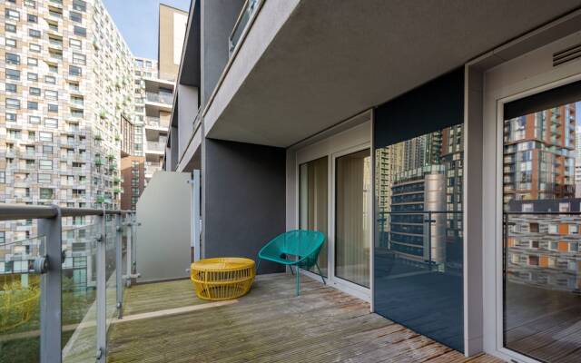 Two Bedroom Apartment in Canary Wharf