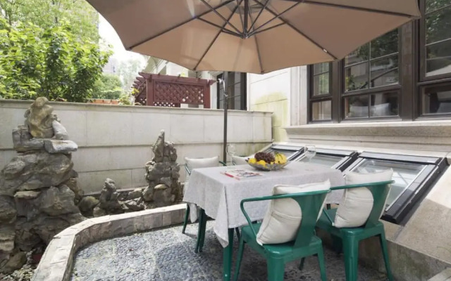 Jheim Court Villa