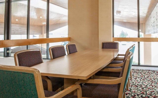 Quality Inn Fort Wayne