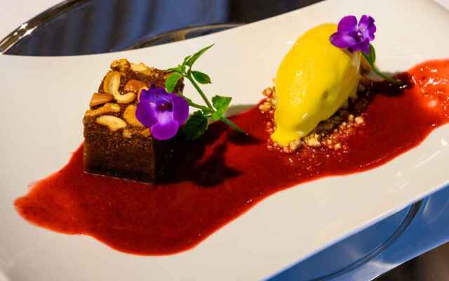 Vogal Luxury Beach Hotel & Spa