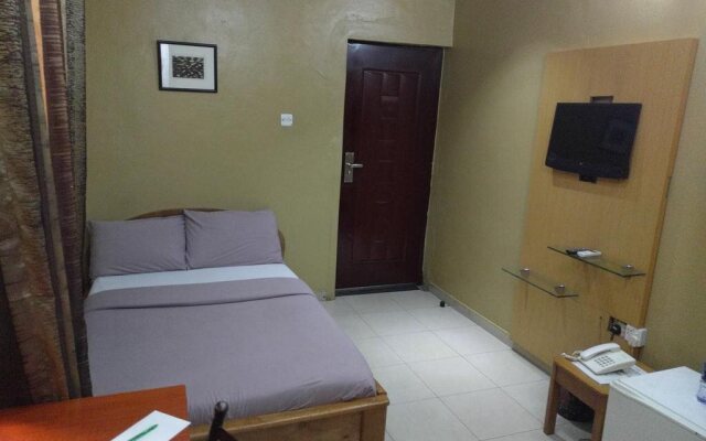 Msquare Whitehouse Hotel