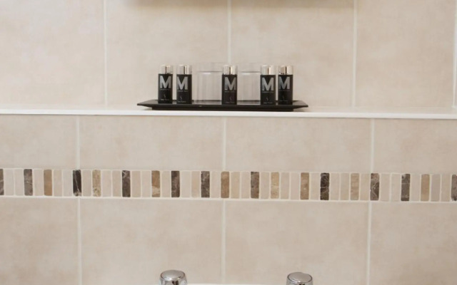 TLH Toorak Hotel - TLH Leisure, Entertainment and Spa Resort