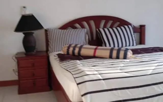 Sombat Condo Seaview 1 Bedroom