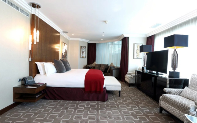 Radisson Blu Hotel and Convention Center, Riyadh Minhal