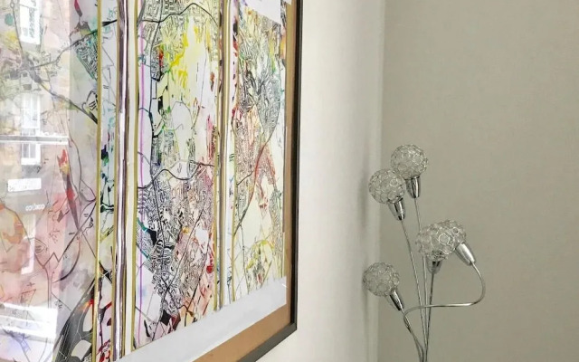 Heart of Edinburgh City Flat